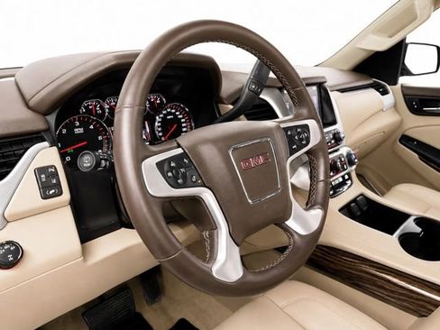 Used 2015 GMC Yukon SLT w/ Open Road Package AWD/4WD image 14