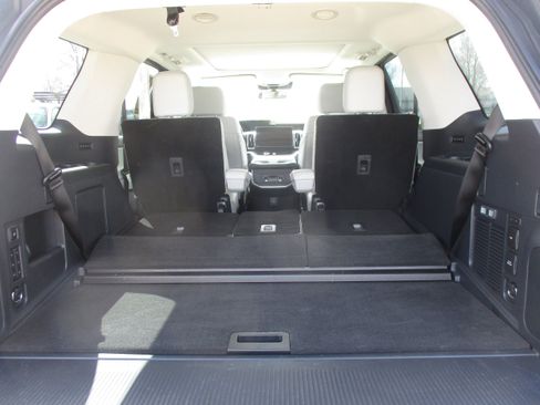 Used 2025 Ford Expedition Platinum AWD/4WD image 47