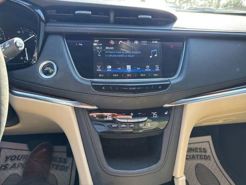 Used 2018 Cadillac XT5 Luxury w/ Driver Awareness Package FWD image 22