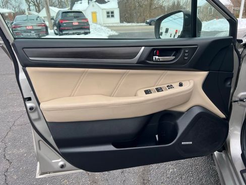 Used 2018 Subaru Legacy 3.6R Limited image 12