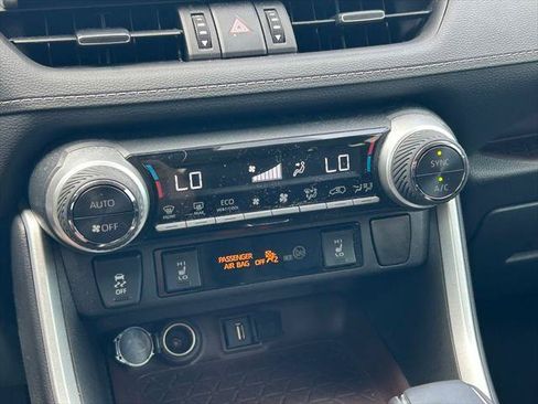 Certified 2021 Toyota RAV4 Limited AWD/4WD image 33