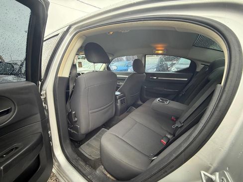 Used 2009 Dodge Charger SXT image 10