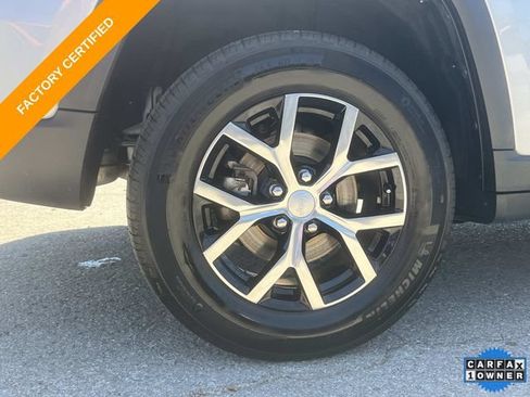 Certified 2025 Jeep Grand Cherokee Limited AWD/4WD image 24