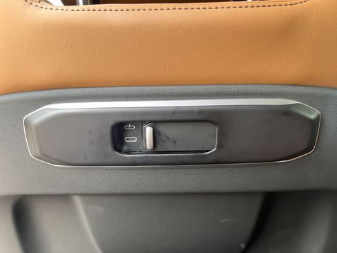 Used 2025 BMW X5 xDrive40i AWD/4WD image 42
