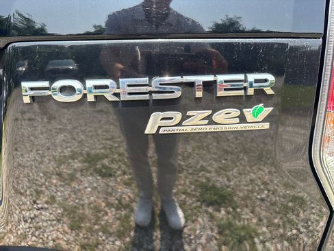Used 2017 Subaru Forester 2.5i w/ Alloy Wheel Package AWD/4WD image 21