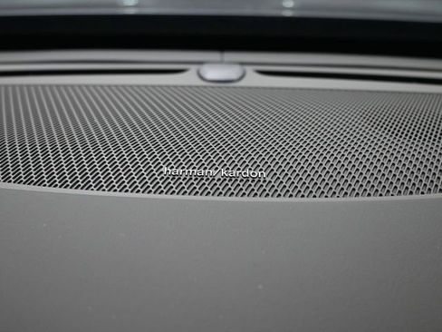 New 2026 Volvo XC90 B6 Ultra w/ Protection Package image 31