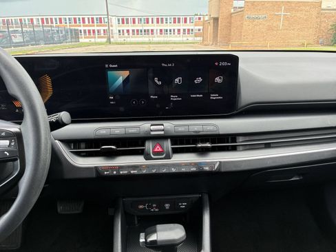 Used 2026 Kia K4 FWD image 14