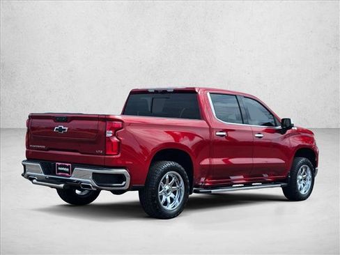 Used 2024 Chevrolet Silverado 1500 LTZ w/ Technology Package AWD/4WD image 5