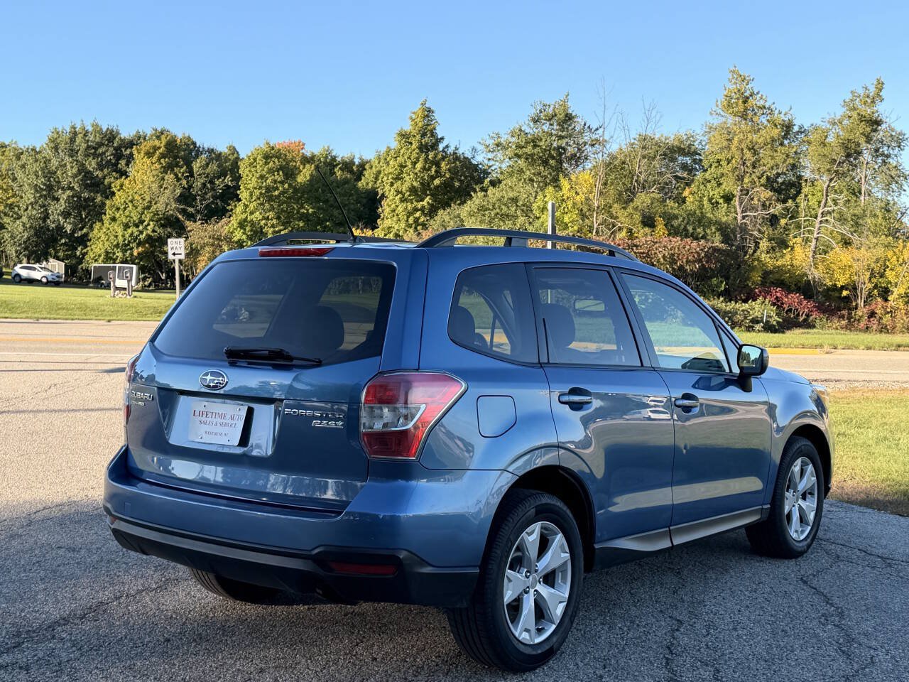 Used 2015 Subaru Forester 2.5i Premium AWD/4WD image 5