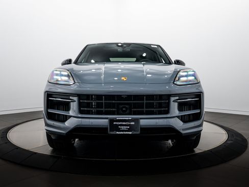 Certified 2026 Porsche Cayenne Coupe AWD/4WD image 10