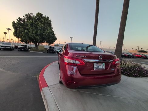 Used 2013 Nissan Sentra SL w/ Navigation Pkg FWD image 17