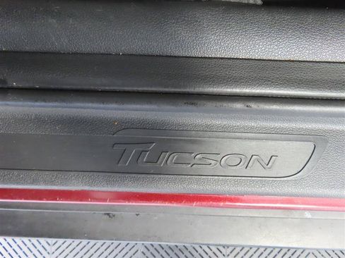 Used 2017 Hyundai Tucson SE w/ SE Popular Package 02 AWD/4WD image 14