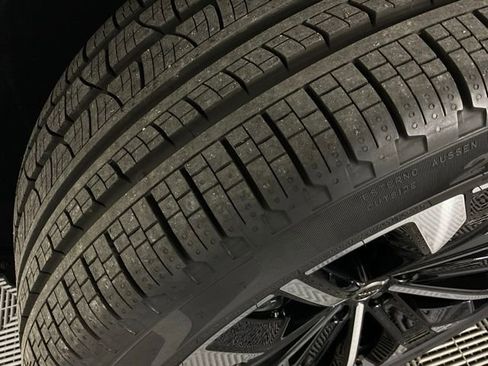 New 2026 Volvo XC90 B6 Ultra w/ Protection Package image 40