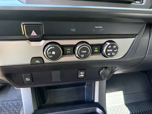Used 2019 Toyota Tacoma SR w/ SX Package RWD image 23