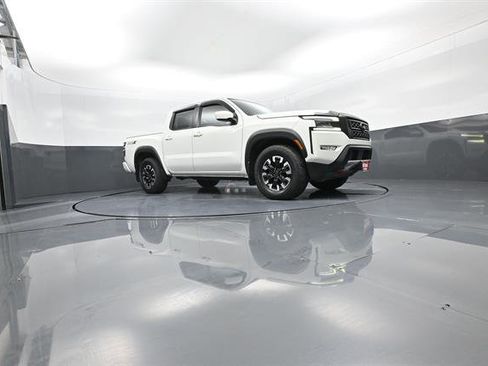 Used 2022 Nissan Frontier Pro-X image 31