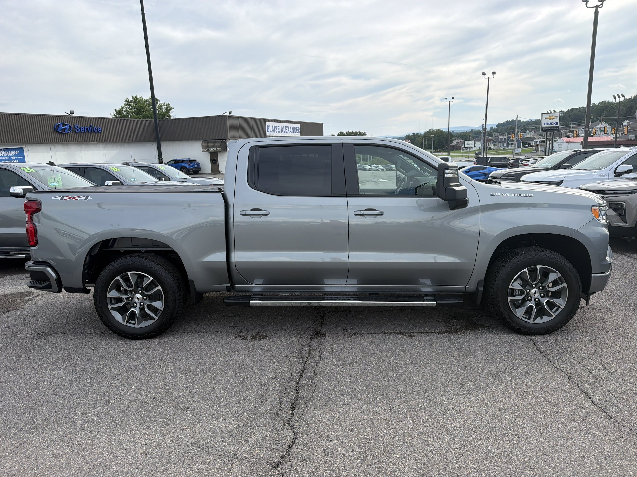 New 2026 Chevrolet Silverado 1500 RST w/ All Star Edition Plus AWD/4WD image 2