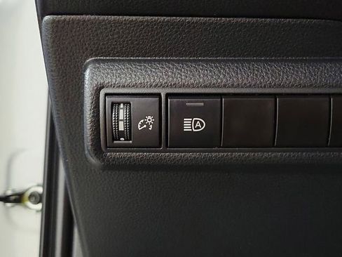 Used 2023 Toyota Corolla LE FWD image 23