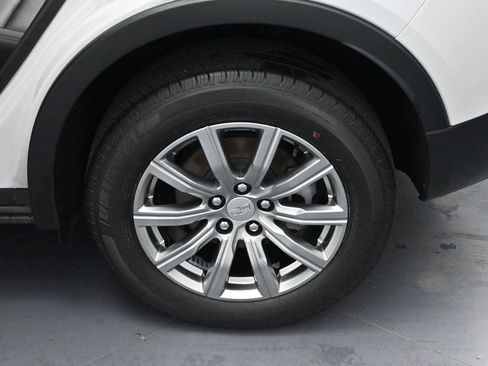 Used 2023 Cadillac XT4 Premium Luxury w/ Cold Weather Package AWD/4WD image 30
