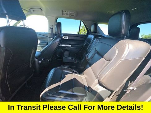 Used 2021 Ford Explorer XLT w/ Equipment Group 202A AWD/4WD image 7