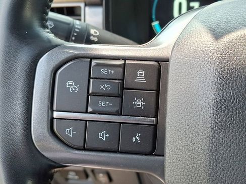 Used 2023 Ford F150 Lariat w/ Equipment Group 502A High AWD/4WD image 17