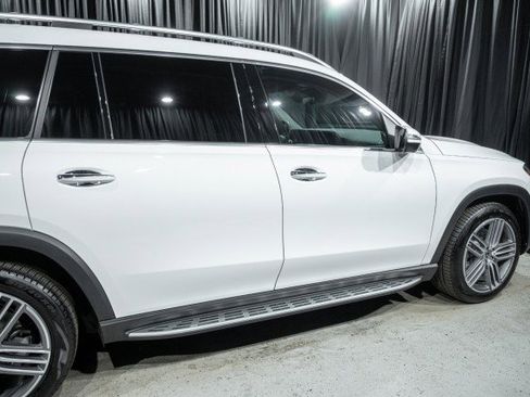Certified 2025 Mercedes-Benz GLS 450 4MATIC image 4