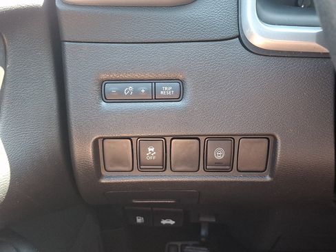 Used 2023 Nissan Murano SV w/ SV Midnight Edition Package FWD image 22