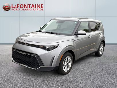 Used 2025 Kia Soul LX w/ LX Technology Package