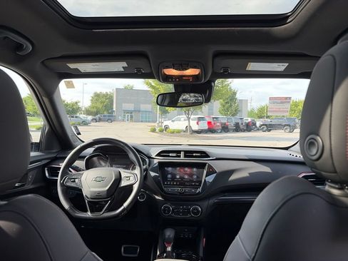 Used 2023 Chevrolet TrailBlazer RS w/ Sun and Liftgate Package AWD/4WD image 27