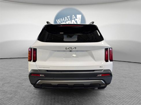 Certified 2023 Kia Sorento X-Line EX image 5