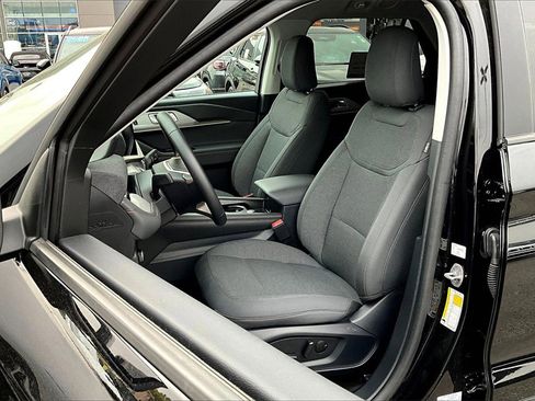 Certified 2025 Ford Explorer Active image 23