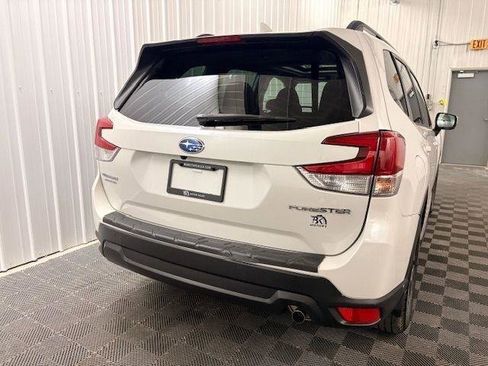 Used 2020 Subaru Forester Premium image 25
