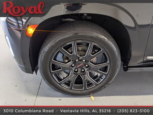 Used 2024 GMC Yukon Denali w/ Denali Reserve Package AWD/4WD image 30