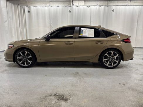 Used 2025 Honda Civic Sport Touring image 2