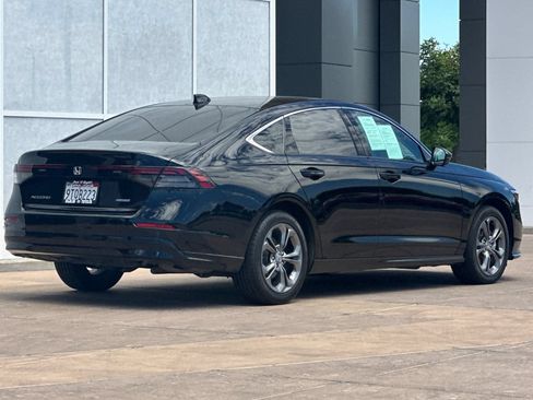 Used 2025 Honda Accord EX-L image 4