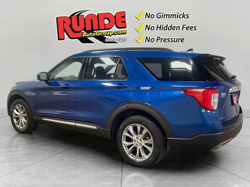 Used 2020 Ford Explorer XLT w/ Equipment Group 202A AWD/4WD image 4