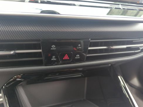 New 2025 Volkswagen GTI SE image 12