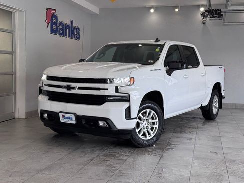 Used 2022 Chevrolet Silverado 1500 RST image 2