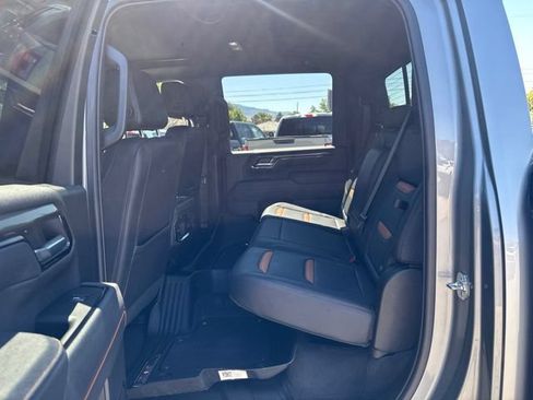 Used 2025 GMC Sierra 2500 AT4 w/ AT4 Premium Plus Package AWD/4WD image 32