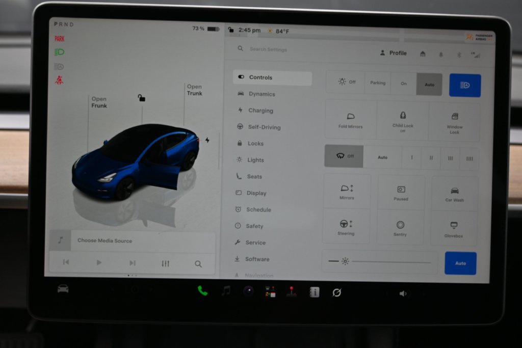 Used 2022 Tesla Model 3 RWD image 12