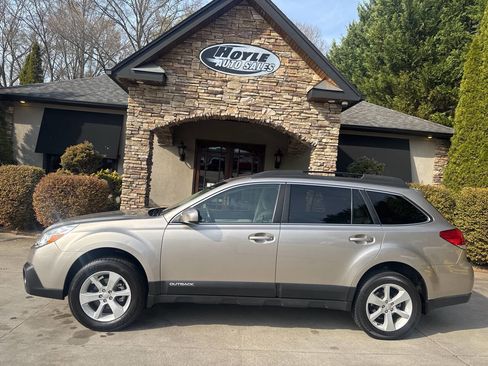 Used 2014 Subaru Outback 2.5i Premium w/ Popular Package #1B image 1