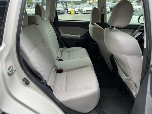 Used 2015 Subaru Forester 2.5i w/ Alloy Wheel Package image 15