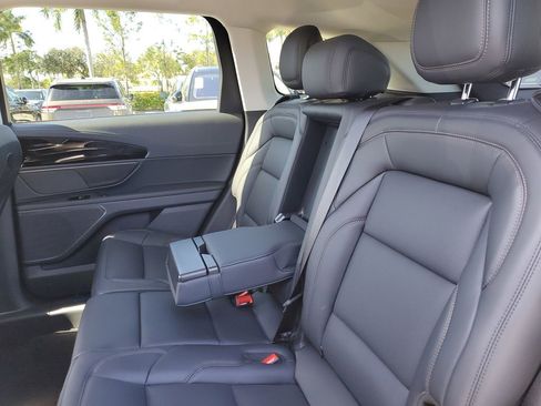 New 2026 Lincoln Nautilus Premier AWD/4WD image 11