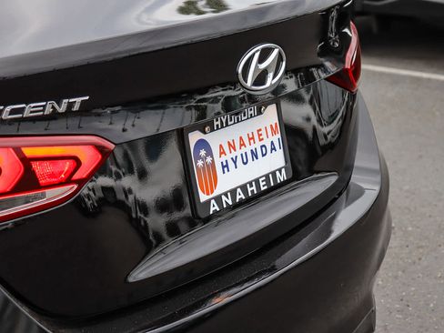 Used 2018 Hyundai Accent Limited image 9