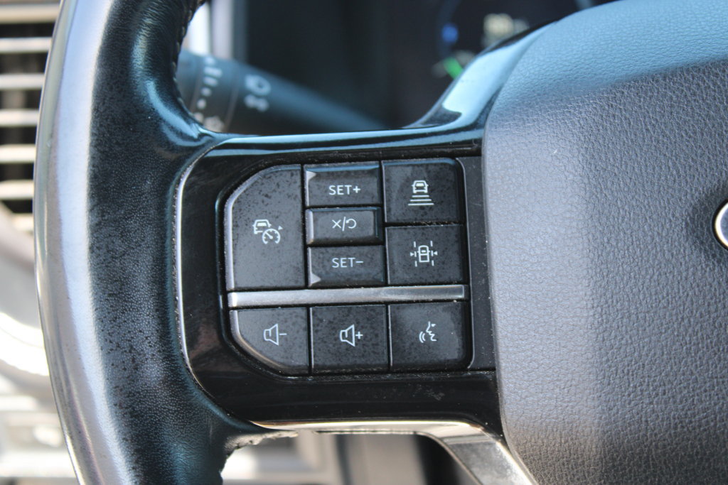 Used 2023 Ford F150 Lightning Platinum AWD/4WD image 26