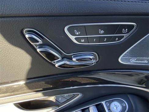 Used 2019 Mercedes-Benz S 560 Sedan image 7