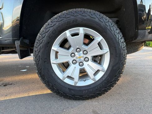Used 2022 Chevrolet Colorado LT w/ Fleet Safety Package RWD image 28