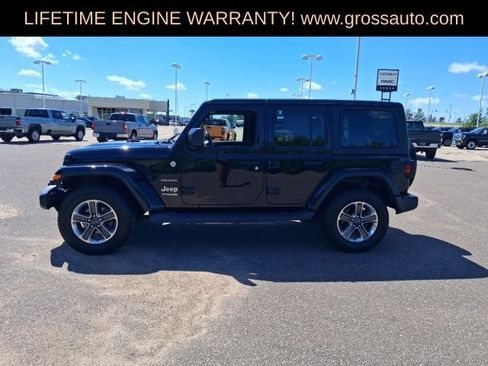 Used 2019 Jeep Wrangler Unlimited Sahara w/ Uconnect 4C Nav & Sound Group AWD/4WD image 5