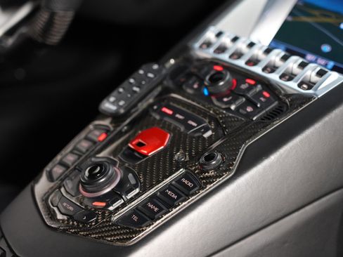 Used 2015 Lamborghini Aventador LP 700-4 image 51