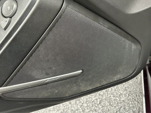 Used 2010 Cadillac CTS Premium image 17