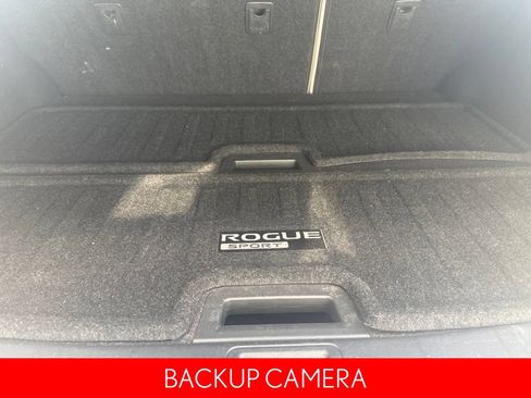 Used 2019 Nissan Rogue Sport SL FWD image 11